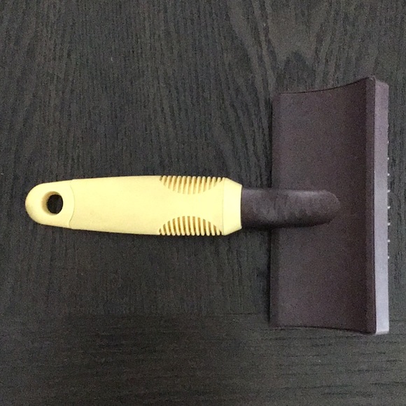 Cesar Milan Soft Rubber Massage Brush for Cat/ Dog - Picture 2 of 2